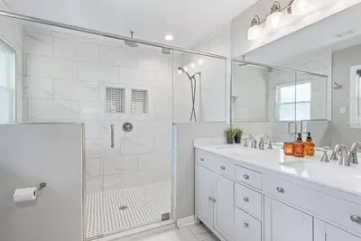 Image de Spacious Luxurious Cozy Ranch Home - Strl-2022-00738