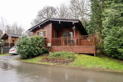 Fieldside Lodge, pet friendly in Windermere