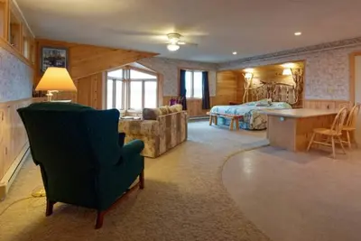 Image de Elbow Lake Lodge: Eagles Nest Studio Suite
