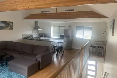 Image de 2 Storey, 1 bed accomodation close to local amenities.