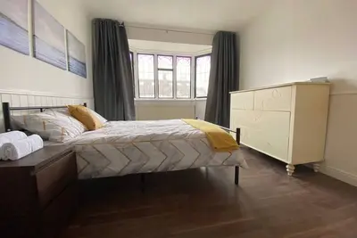 Image de Lovely Residential House - 15 mins from London