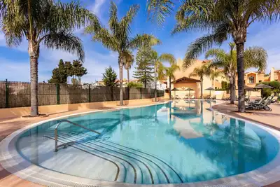 Image de Luxury 2 Bedroom Resort Apartment - Sea And Beach