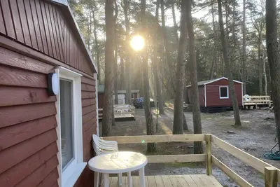 Image de Cozy beach bungalow in the middle of nature and close to the beach.