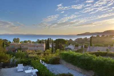 Image de Apartment with sea view on the CĂ´te d'Azur