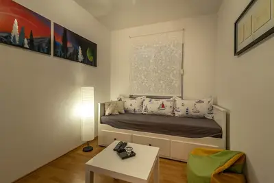 Image de Modern 1bed apt near beach&old town + Parking + Patio