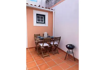 Image de A very nice house with a patio! A very nice house with a patio!