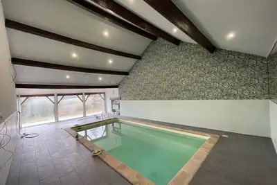 Image de Maison 21 couchages, piscine intérieure chauffée, Padel a 3mn, 1h de paris