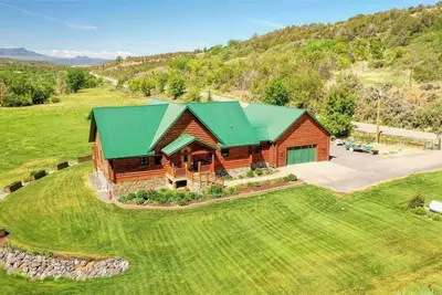 Image de Luxury Log Home - 25 Minutes To Skiing, Boating and Trails!