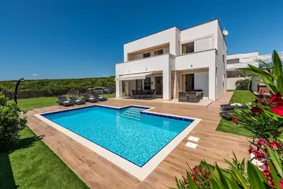 Image de Maison luxueuse à Novalja