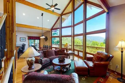 Image de ★ Mountain Chalet Getaway with Breathtaking View★