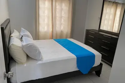 Image de Comfortable cozy two bedrooms with water heater and air conditioneuse