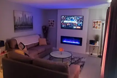 Image de Cheerful cozy luxurious suite