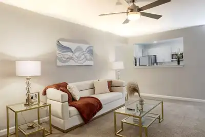 Image de Exquisite 2 Bedroom Condo Near Buckhead