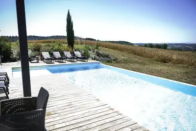 Image de Le Domaine des Fargues - Propriété de campagne avec piscine