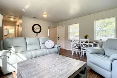 Image de Backyard fully fenced 2br Home in Deltona Fl