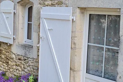 Image de \"La Baragane\"-Maison de campagne dans un cadre verdoyant