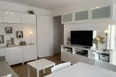 Image de Super T2 face à Thalazur, près AquaDiva, nouveau Casino, plage et coeur de ville