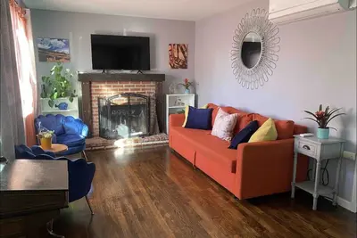 Image de Seaside Boho Bungalow close to beaches, bike trails, Laguna Seca, Pebble Beach.