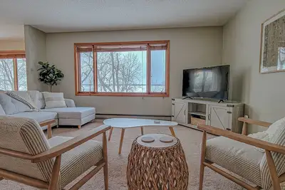 Image de Breezy Hills - unit 2; Lake Bemidji, King bd, Kayaks, Pb Trail!