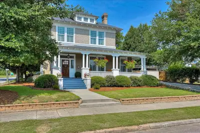 Image de 5 minutes from Augusta National!