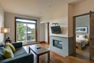 Image de Deluxe Suite - View on Lake & 6 Min from Tremblant Versant Nord