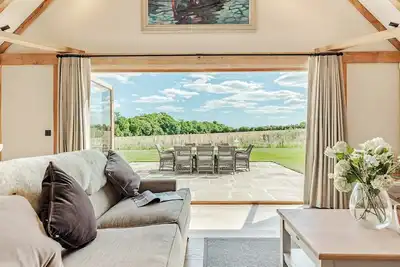 Image de 3 chambres à coucher à Alresford