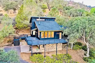 Image de Private Home with Million Dollar Views!