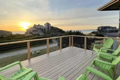 Image de Charming Beach House – Stunning Views of the Sea & So Peaceful!