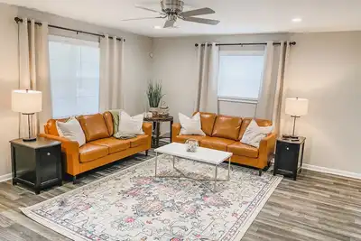 Image de Coosa Vista, a charming southern home.