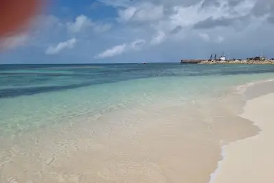 Image de Harrys Cottages Cottage 5 right on the pink sand