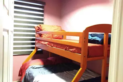 Image de 5 minutes to the Aeroport of Tijuana! Family-sized condo