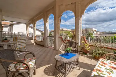 Image de Maison de vacances 'Fortezza Villa Azzurra' avec terrasse privée, jardin privé, Wi-Fi et balcon