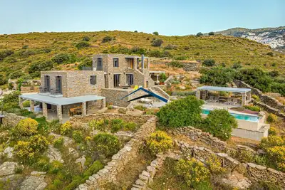 Image de Beautiful eco-friendly \"Agrikea\" with a swimming pool, sea and sunset view