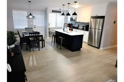 Image de King Bed/Family Friendly /Gameroom‼/Near Crossplex