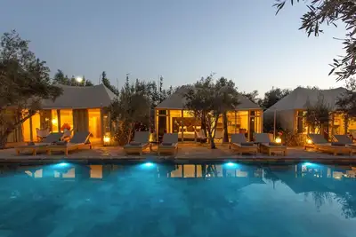 Image de Domaine Yakout, tentes, lodges, piscine pour groupes à Marrakech