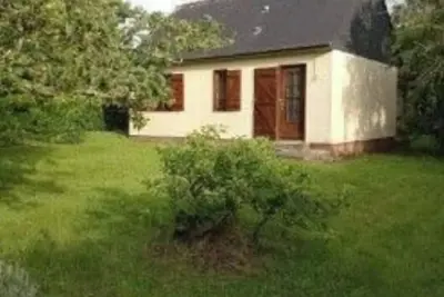 Image de maison entre terre et mer
