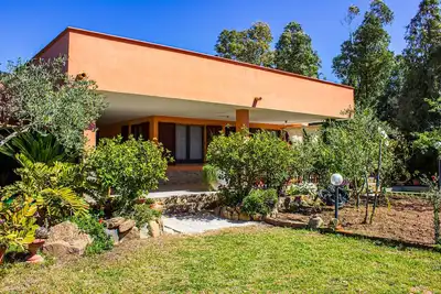 Image de Villetta I Pini Azzurri, avec grand jardin et court de tennis privé
