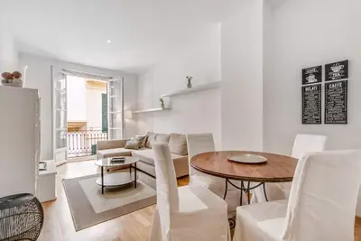 Apartment With Glass In The Old Town Of Palma (1-B )