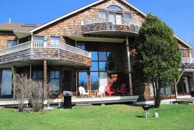 Image de Stunning 4bd/2. 5b condo, beach access Rangeley Lake, close to town & Saddleback