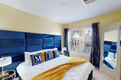 Image de ♥Smart Tv♥Pool♥Full Kitchen♥20min→Airport♥King