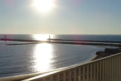 Image de Appartement Face A La Mer Les Pieds Dans L'Eau