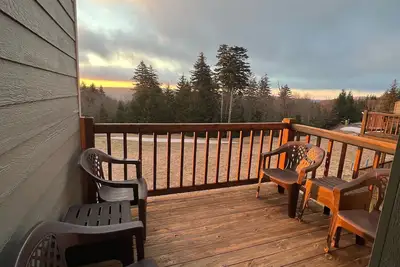 Image de Ski in/Ski out Mountain Retreat! With abundant activities for all seasons!