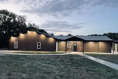 Image de Spacious Lodge on 40 Acres!