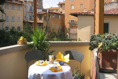 Image de Irresistible Ponte Vecchio Area! Sweet Terrace-Ac-Historic Location-5 Stars!