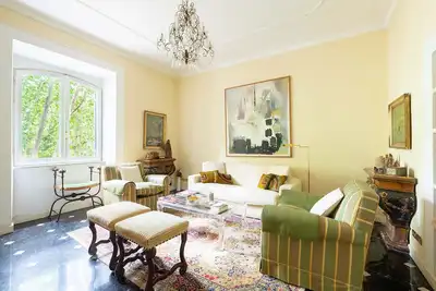 Perfect Refined Luxury Living in Spanish Steps-Tiber River View-Lift-Free WiFi