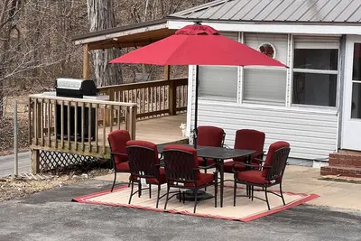 Image de Quiet Lake/Hunting cottage super close to boat launch and beach