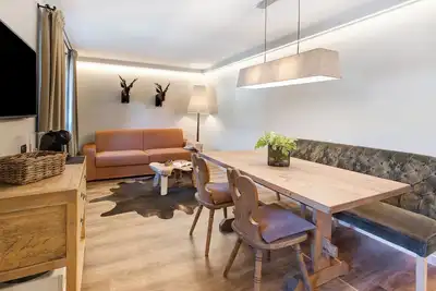 Image de Appartement \"Chalet Sonne Superior\" près de la station de ski avec vue sur la montagne et le jardin