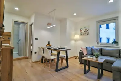 Image de Apartment 2 | Apartments Seventy Seven (1 bedroom, 2+2)