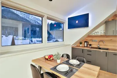 Image de Apartment 3 | Apartments Seventy Seven (1 bedroom, 2+2)