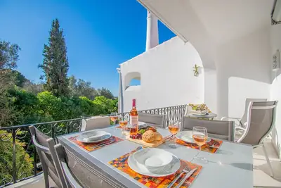 Image de 99 Adm Casa Mendes Fabulous townhouse with shared pool